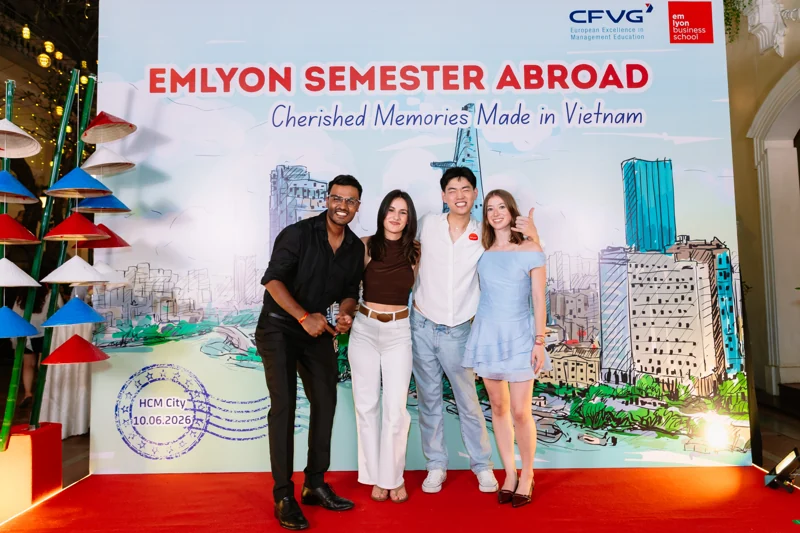 Friends together at the EMlyon–CFVG semester abroad gathering in Vietnam